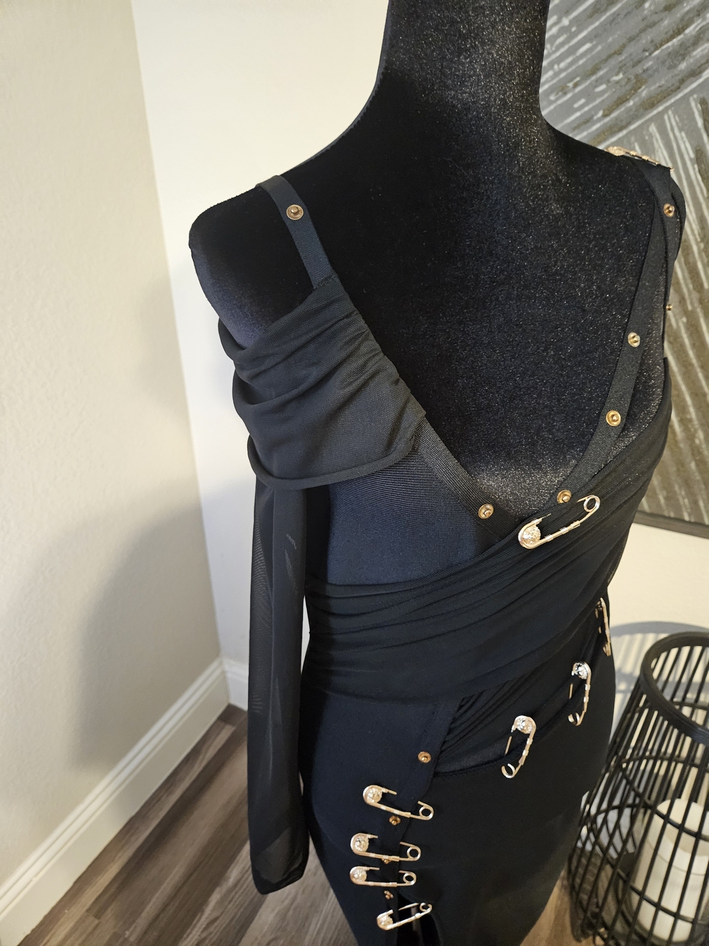 Asymmetrical Black Safety-Pin Detail Dress - Picture 7 of 7